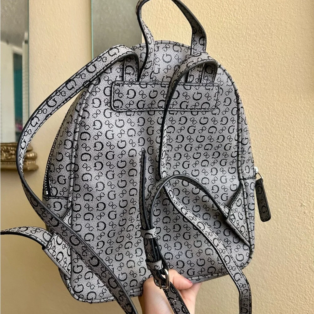 GUESS Black & Gray Monogram Backpack – Logo Print – Medium Size - Picture 2 of 4